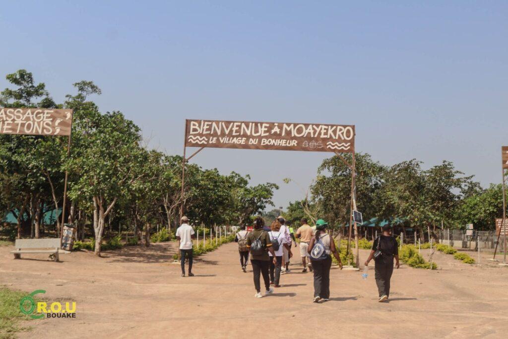ACTIVITES PHYSIQUES ET SPORTIVES : LE PERSONNEL DU CROU DE BOUAKE CONVIE A UNE RANDONNEE PEDESTRE A MOAYEKRO