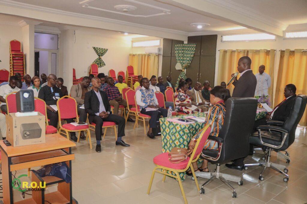 VIE DE L&rsquo;INSTITUTION : LE DIRECTEUR DU CROU DE BOUAKE ECHANGE AVEC LE COMITE DE DIRECTION