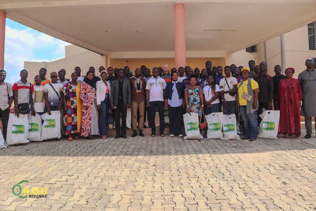 𝐀𝐂𝐓𝐈𝐕𝐈𝐓𝐄𝐒 𝐒𝐎𝐂𝐈𝐀𝐋𝐄𝐒 : 𝐋𝐄 𝐃𝐈𝐑𝐄𝐂𝐓𝐄𝐔𝐑 𝐃𝐔 𝐂𝐑𝐎𝐔 𝐃𝐄 𝐁𝐎𝐔𝐀𝐊𝐄́ 𝐒𝐎𝐔𝐋𝐀𝐆𝐄 𝐋𝐄𝐒 𝐄́𝐓𝐔𝐃𝐈𝐀𝐍𝐓𝐒 𝐃’𝐀𝐃𝐉𝐄𝐘𝐀O𝐊𝐑𝐎